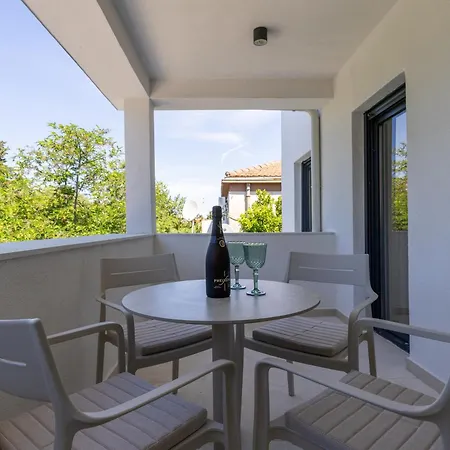 Shell Luxury Vikendica Zadar