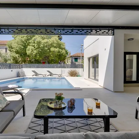 Shell Luxury Vikendica Zadar